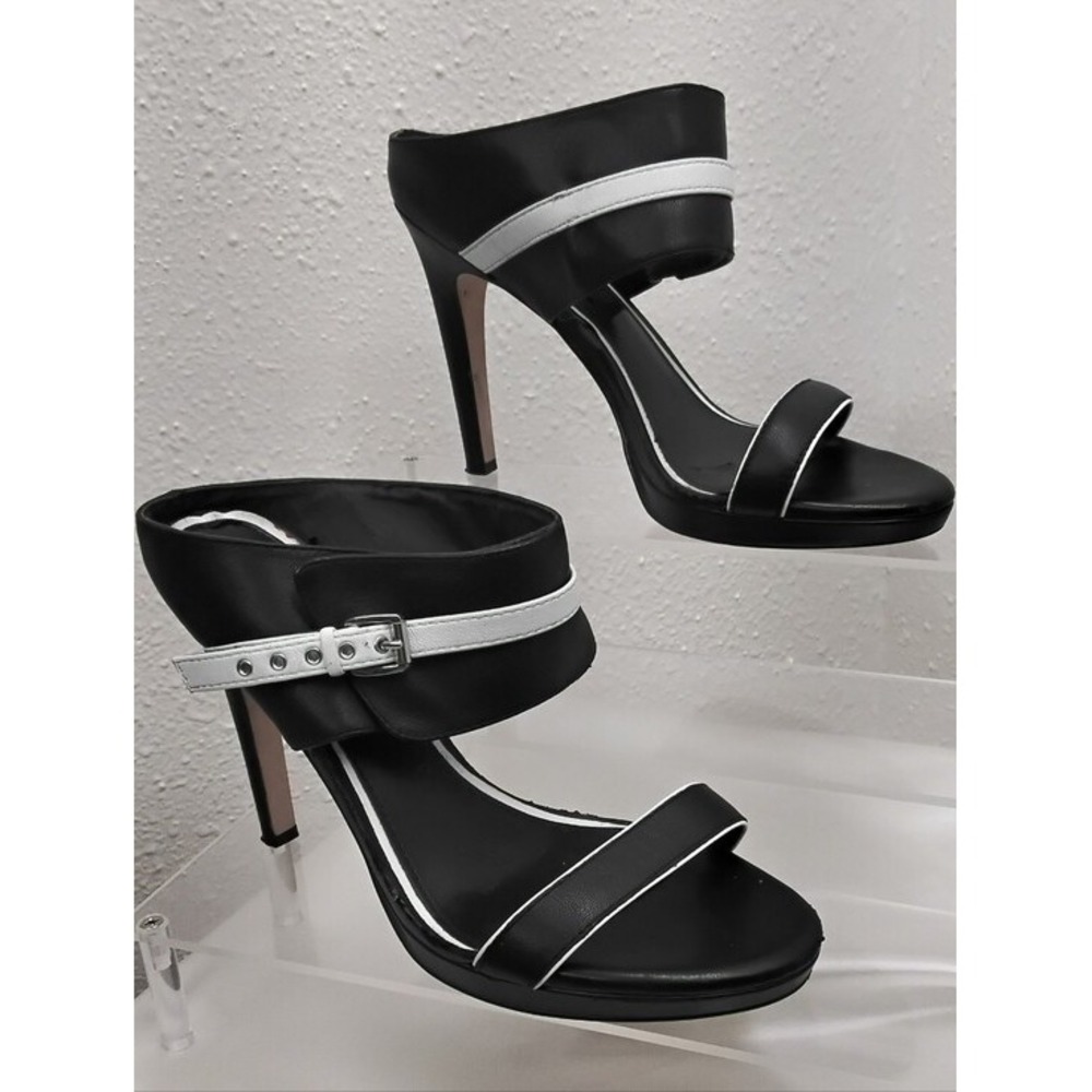 White House Black Market Black & White Ankle Strap Heels – Size 8M